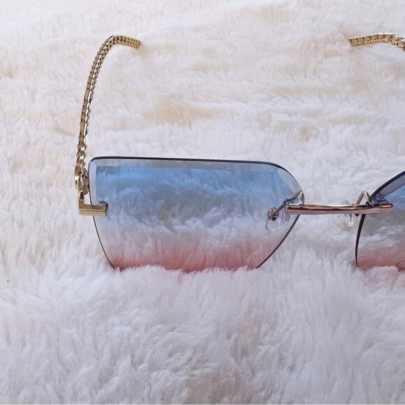 Skyla Blue & Pink Gold Chain Link Oversized Sunglasses - Picture 6 of 10